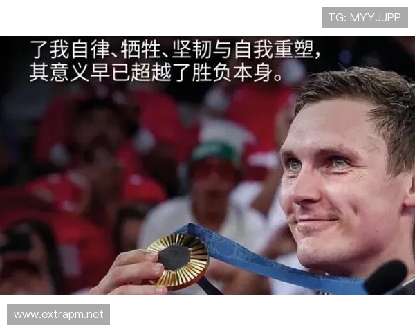 安赛龙每天吃牛排配蛋白粉，自律到连狗都嫌